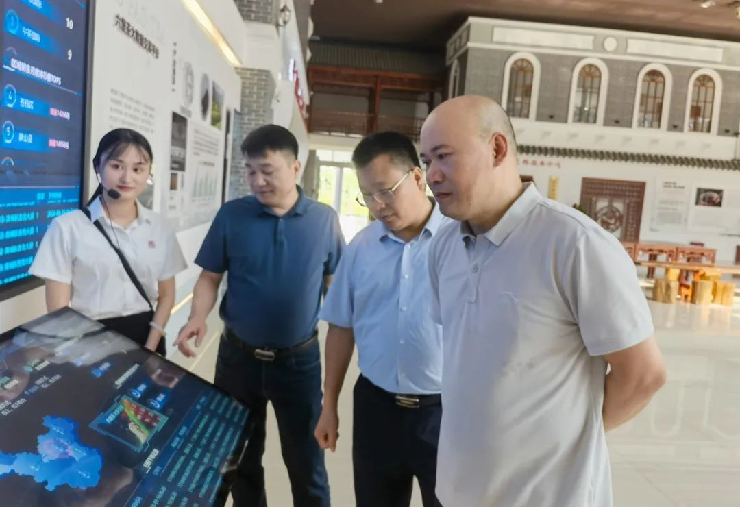 履新職 謀新篇——六堡茶公司新任領(lǐng)導(dǎo)班子深入各項目現(xiàn)場悉心調(diào)研謀發(fā)展